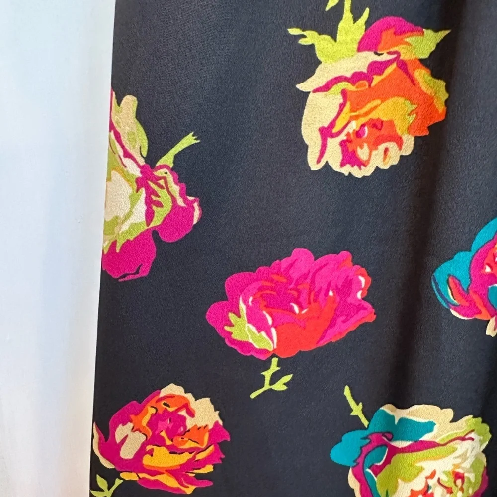 Betsey Johnson Chic Vibrant Rose Floral Mini Dress Women’s Size 2 XS